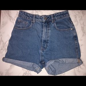 ZARA High-Rise “Mom Fit” Blue Denim Shorts